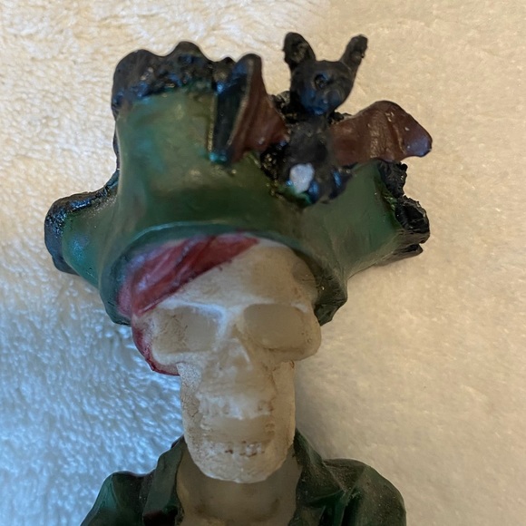 Pirate Skeleton Figure - Picture 11 of 11